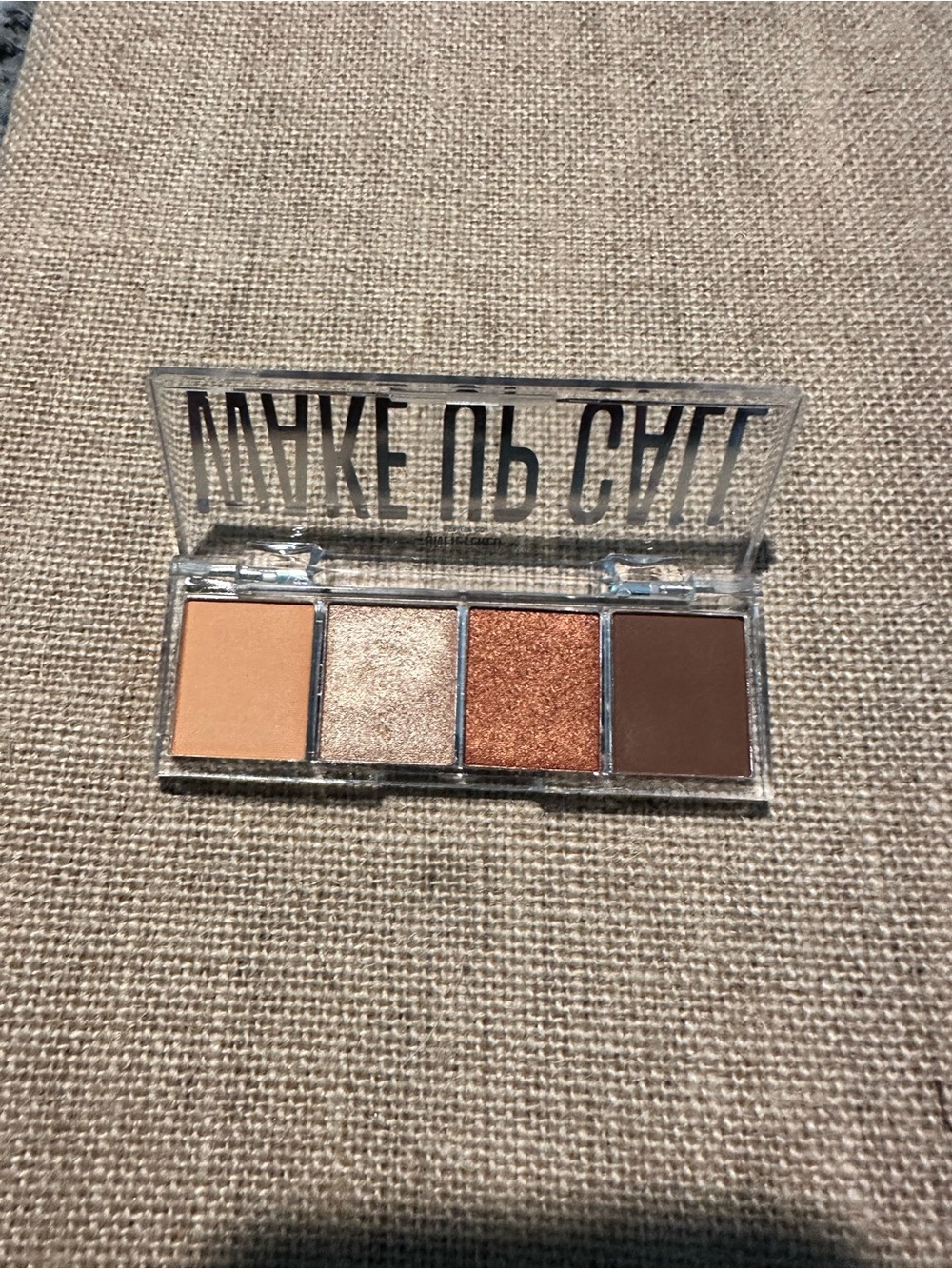 Warm Neutral Eyeshadow Quad — Bronze & Peach Shades